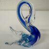 Vintage Glas Schwanfigur mit blau-türkisem Farbverlauf