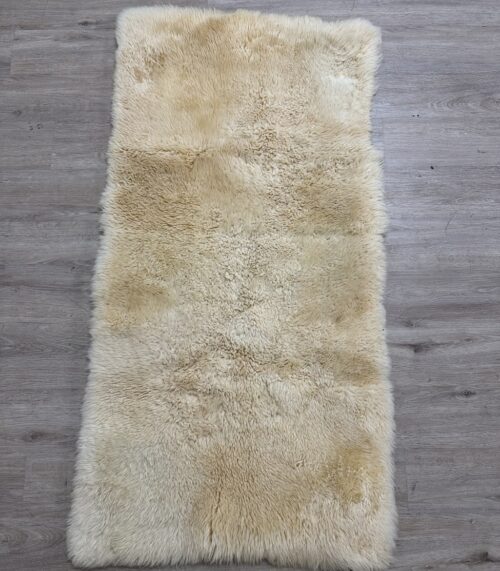 Vintage Schaffell Teppich Naturweiss aus echter Wolle