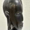 Vintage afrikanische Holzfigur in Schwarz mit Speer