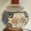 Vintage Tischlampe mit Fransenschirm und Keramikfuss
