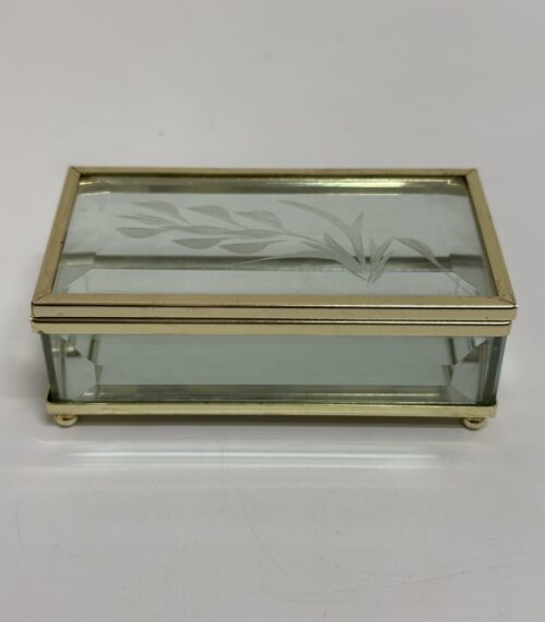 Vintage Glas Schmuckkästchen mit floraler Gravur