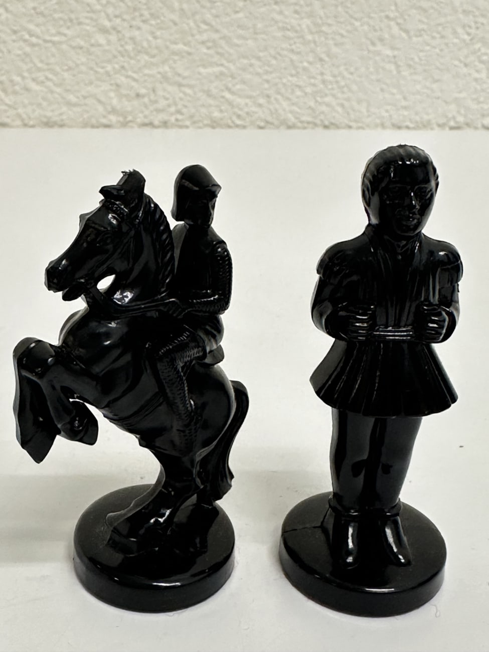 Schachfiguren Set mit Box aus Kunststoff klassisch