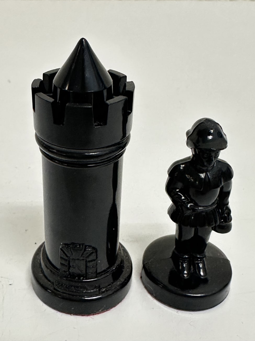 Schachfiguren Set mit Box aus Kunststoff klassisch
