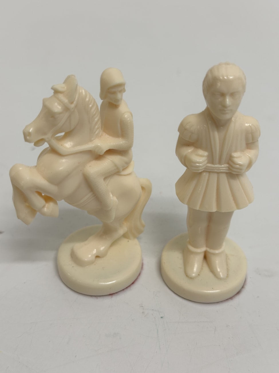 Schachfiguren Set mit Box aus Kunststoff klassisch
