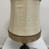 Vintage Tischlampe mit Stoffschirm und Fransenrand
