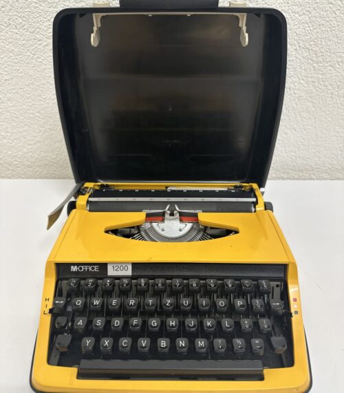 Vintage Schreibmaschine M-OFFICE 1200 in Gelb tragbar