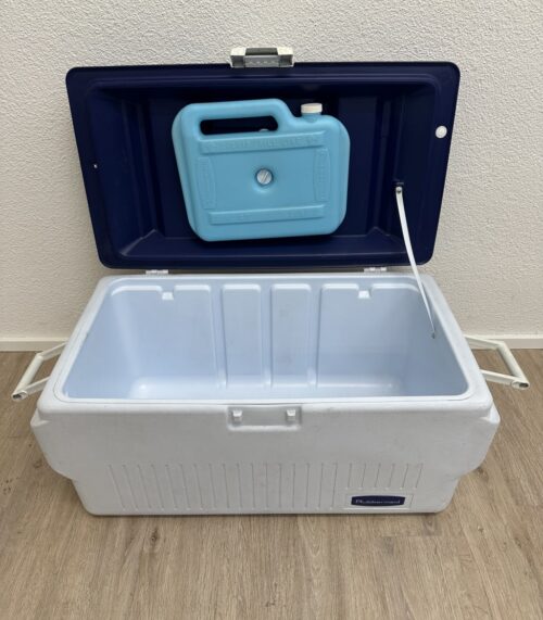 Rubbermaid Kühlbox mit Einsatzakku und Ablaufventil