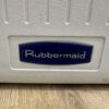 Rubbermaid Kühlbox mit Einsatzakku und Ablaufventil
