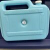 Rubbermaid Kühlbox mit Einsatzakku und Ablaufventil