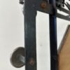 Wandspiegel mit Metallrahmen und Ablage