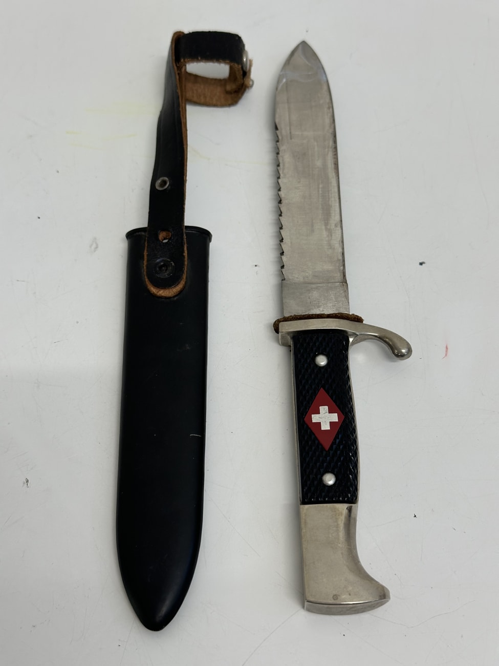 Outdoor Messer mit Kunststoffgriff und Scheide schwarz