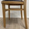 Vintage Esszimmerstuhl mit blau gepolsterter Sitzfläche