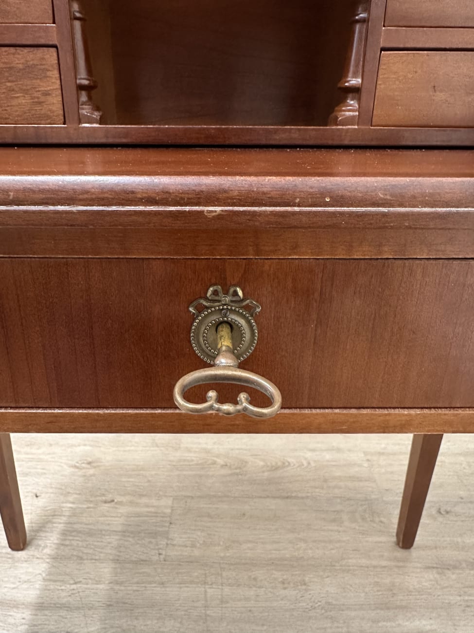 Vintage Sekretär Schreibtisch mit Schubladen aus Holz