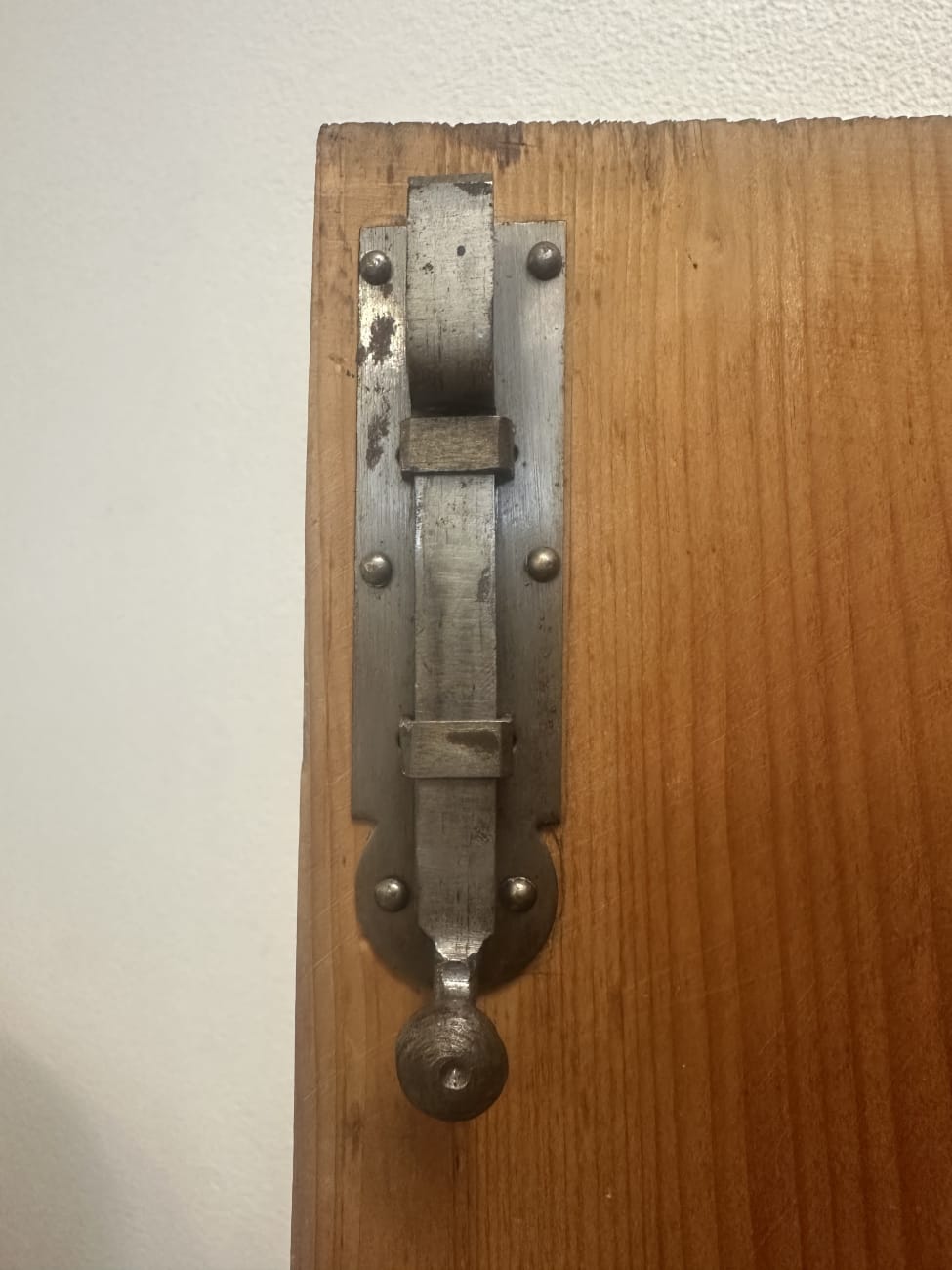 Antik Gründerzeit Dielenschrank aus Nussbaumfurnier (ca. 1880-1900) – Bild 6