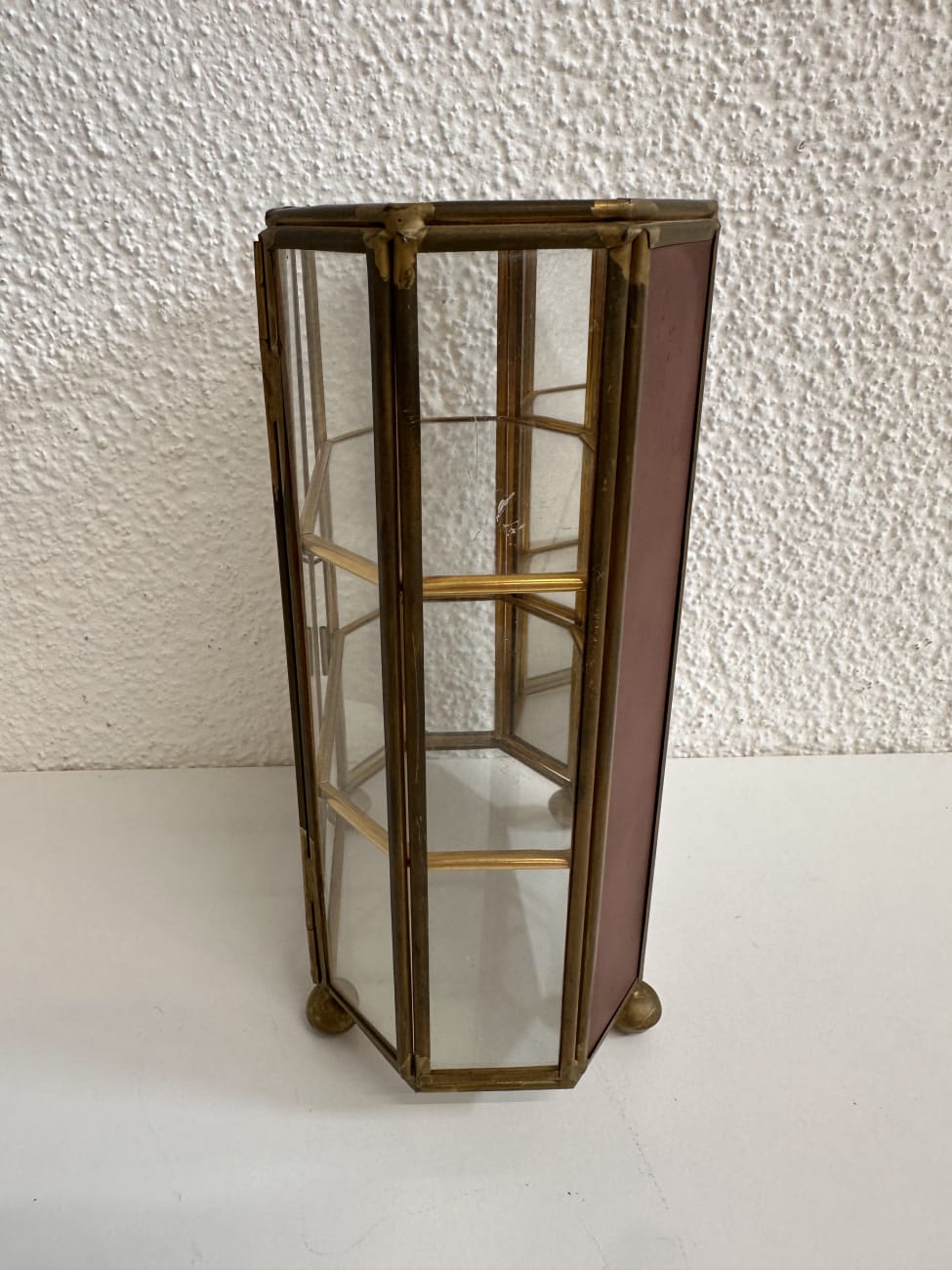 Vintage Glasvitrine achteckig mit Goldoptik