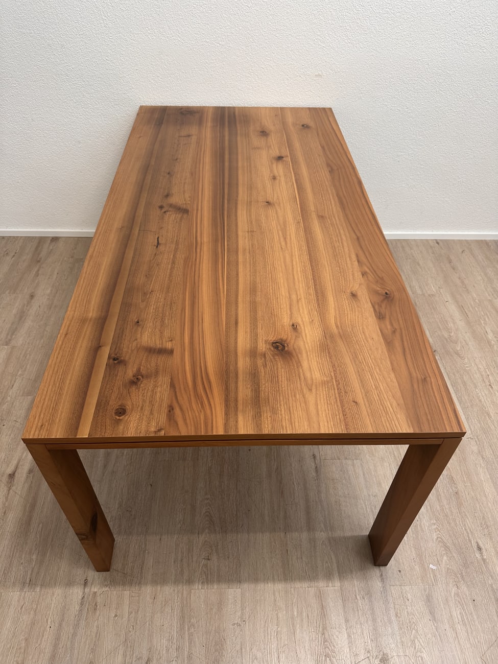 Moderner Esstisch aus Holz 180 x 90 cm