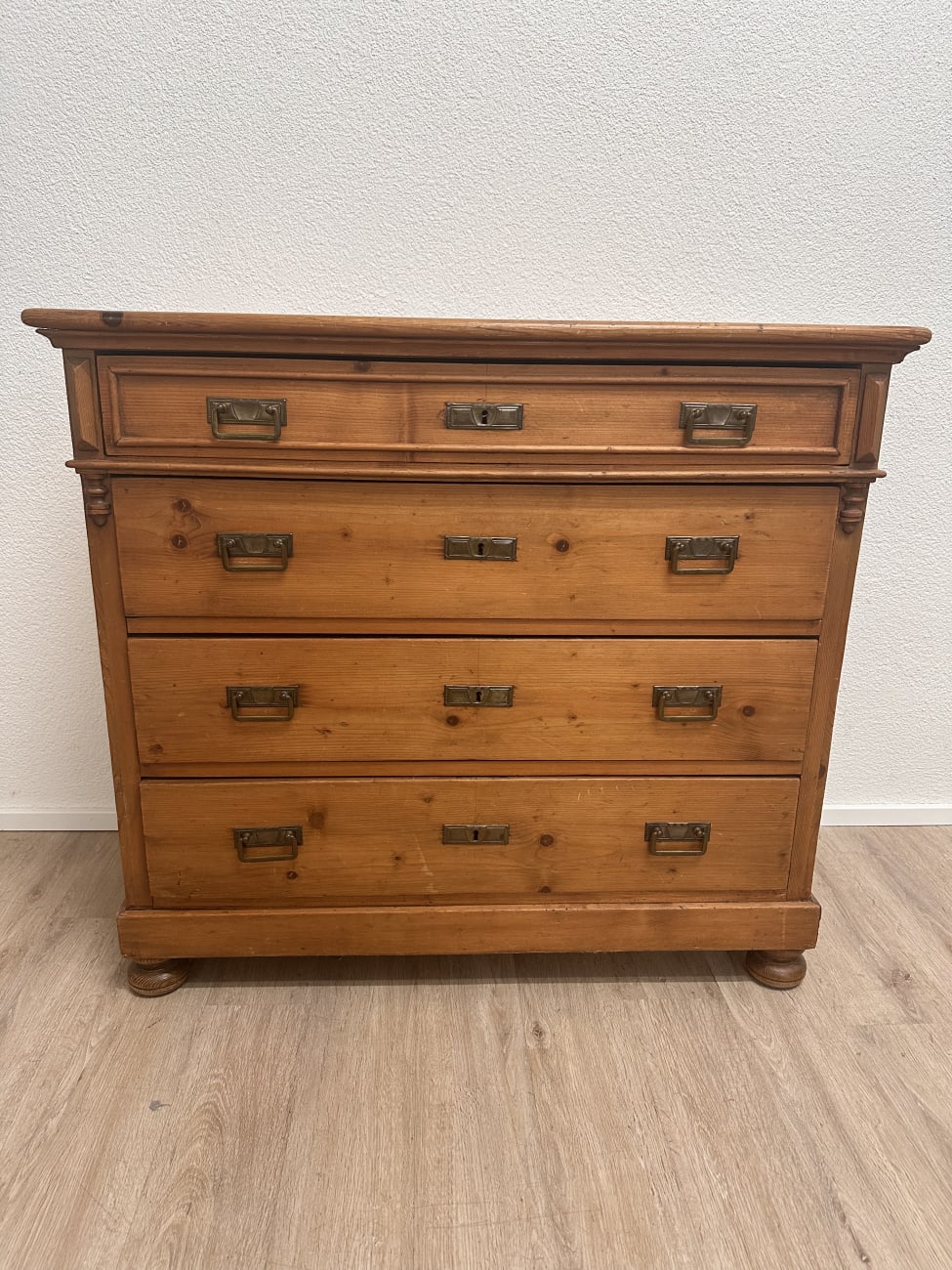 Vintage Kommode aus Holz mit 4 Schubladen von 1972