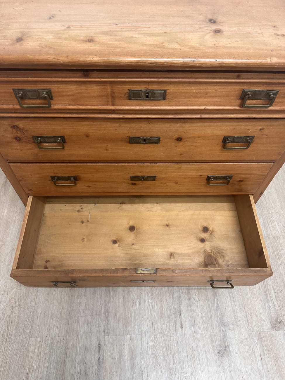 Vintage Kommode aus Holz mit 4 Schubladen von 1972