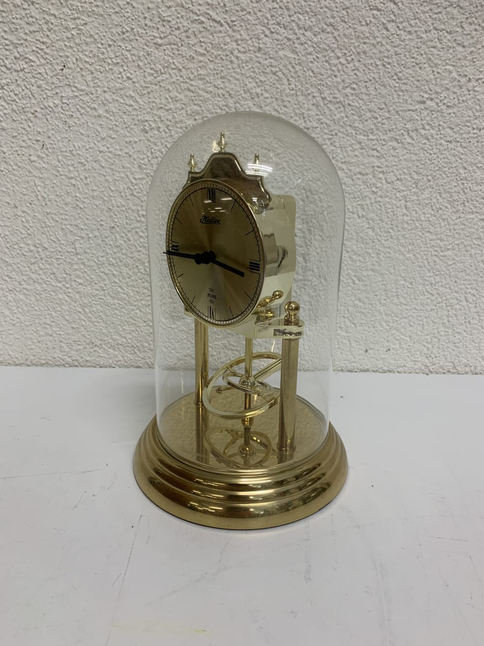 Vintage Haller Tischuhr mit Glashaube aus Deutschland