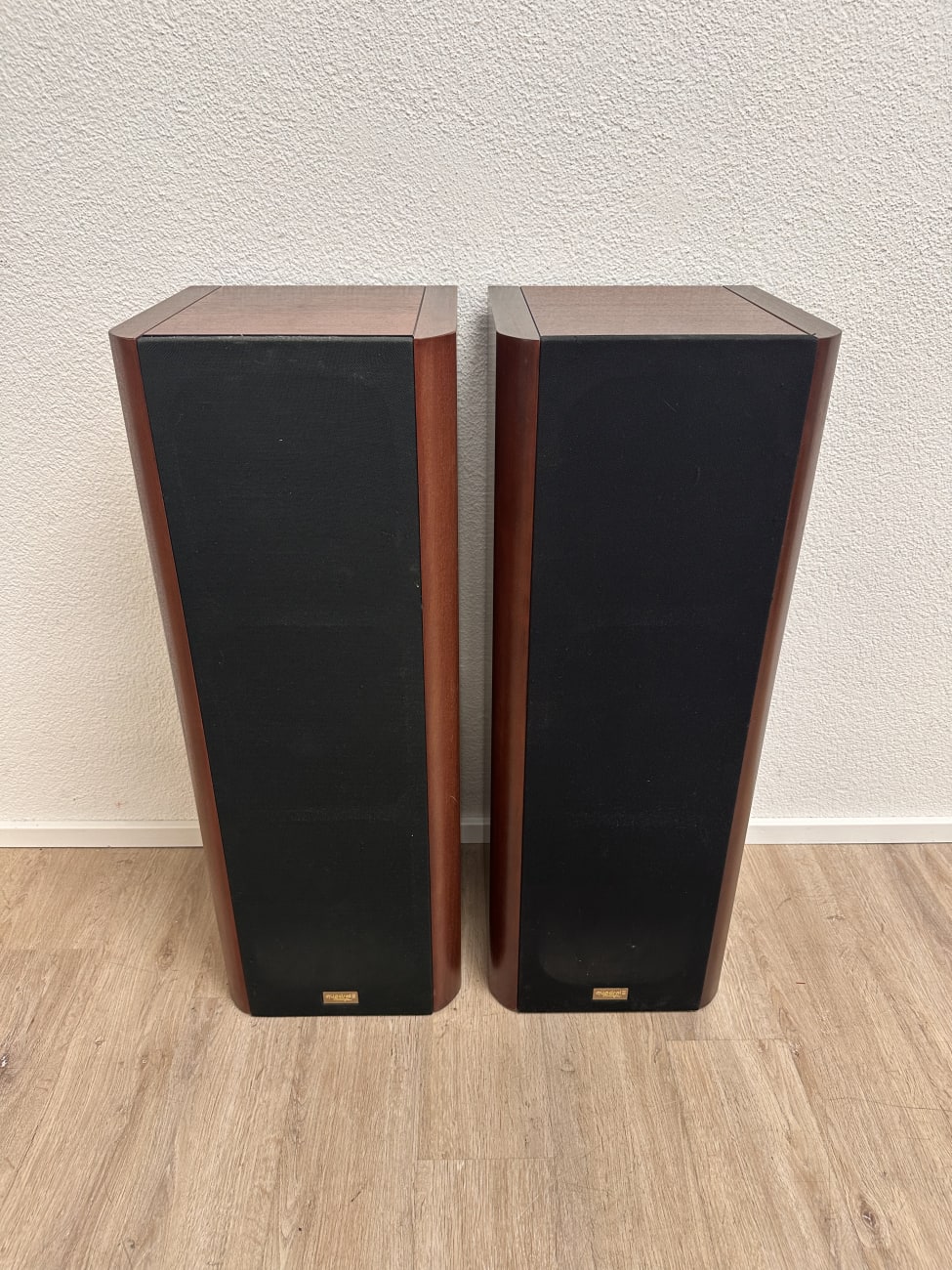 Vintage High-End Standlautsprecher Quartal Shogun MK IV