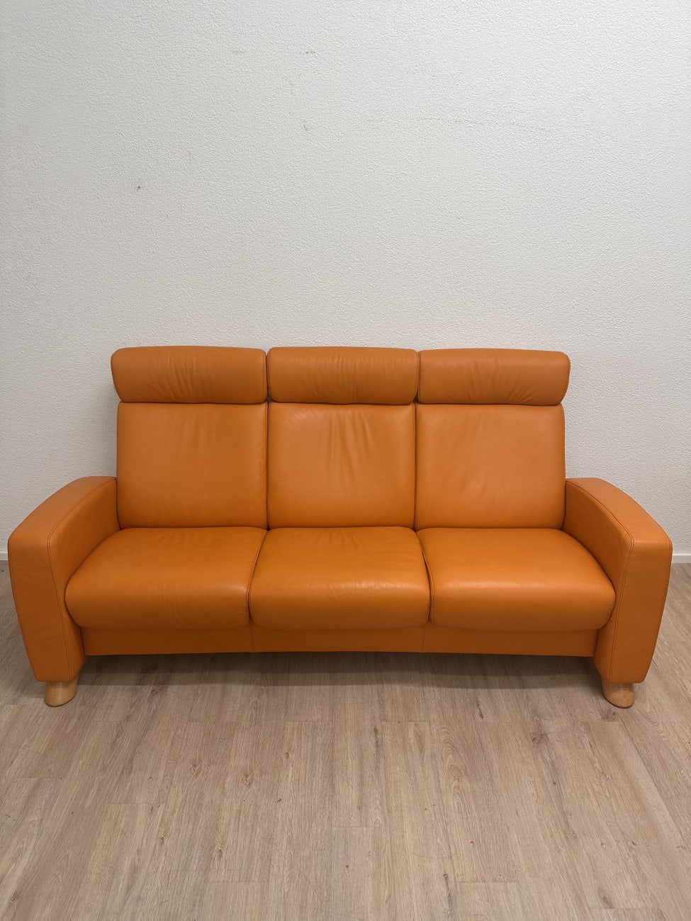Stressless 3-Sitzer Sofa in kräftigem Orange